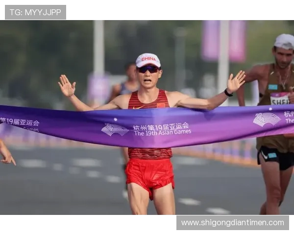 上海排球队的拼搏之路与荣耀时刻的深度剖析与回顾 上海排球队的拼搏之路与荣耀时刻的深度剖析与回顾