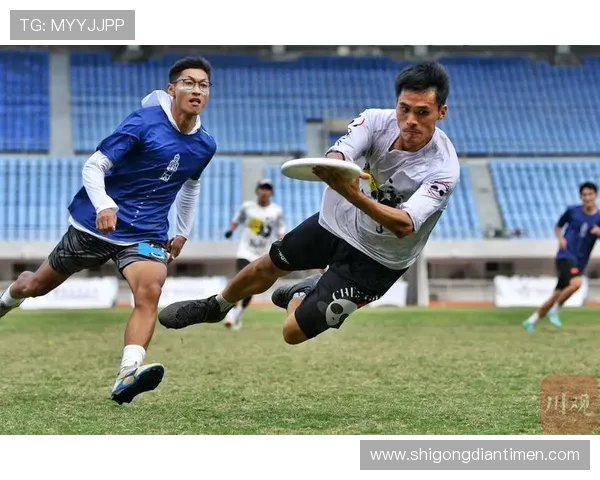 成都飞盘队与重庆飞盘队的战术灵活性全面分析与赛后总结