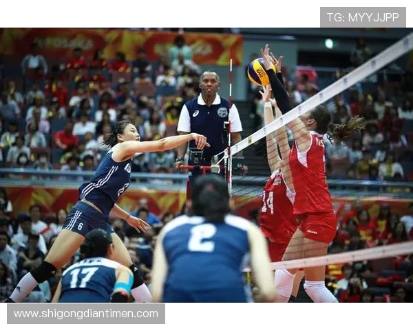 中国女排世锦赛精彩对决阿塞拜疆全场录像回放与精彩瞬间解析 中国女排世锦赛精彩对决阿塞拜疆全场录像回放与精彩瞬间解析