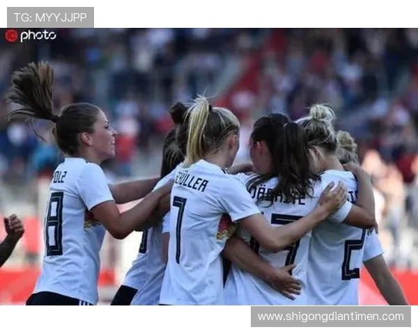 波兰与智利足球友谊赛精彩回顾及比分分析