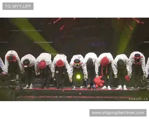 重庆街舞队与深圳街舞队赛后复盘战术分析与精彩瞬间回顾